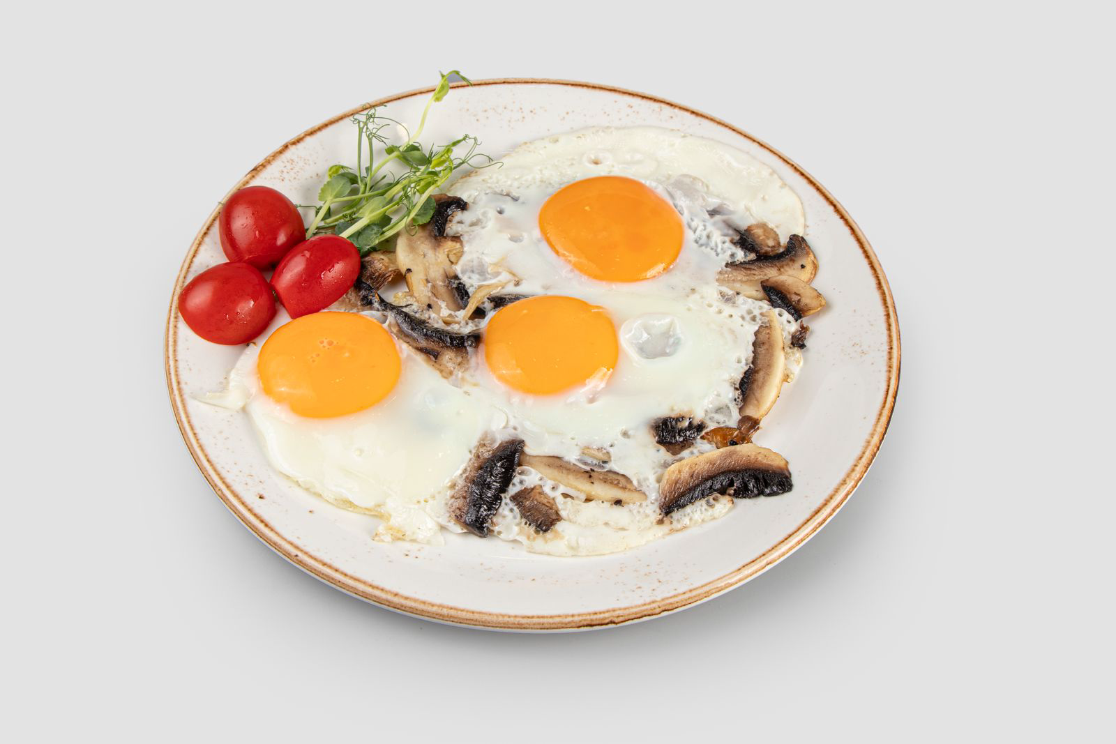 Яичница с шампиньонами 