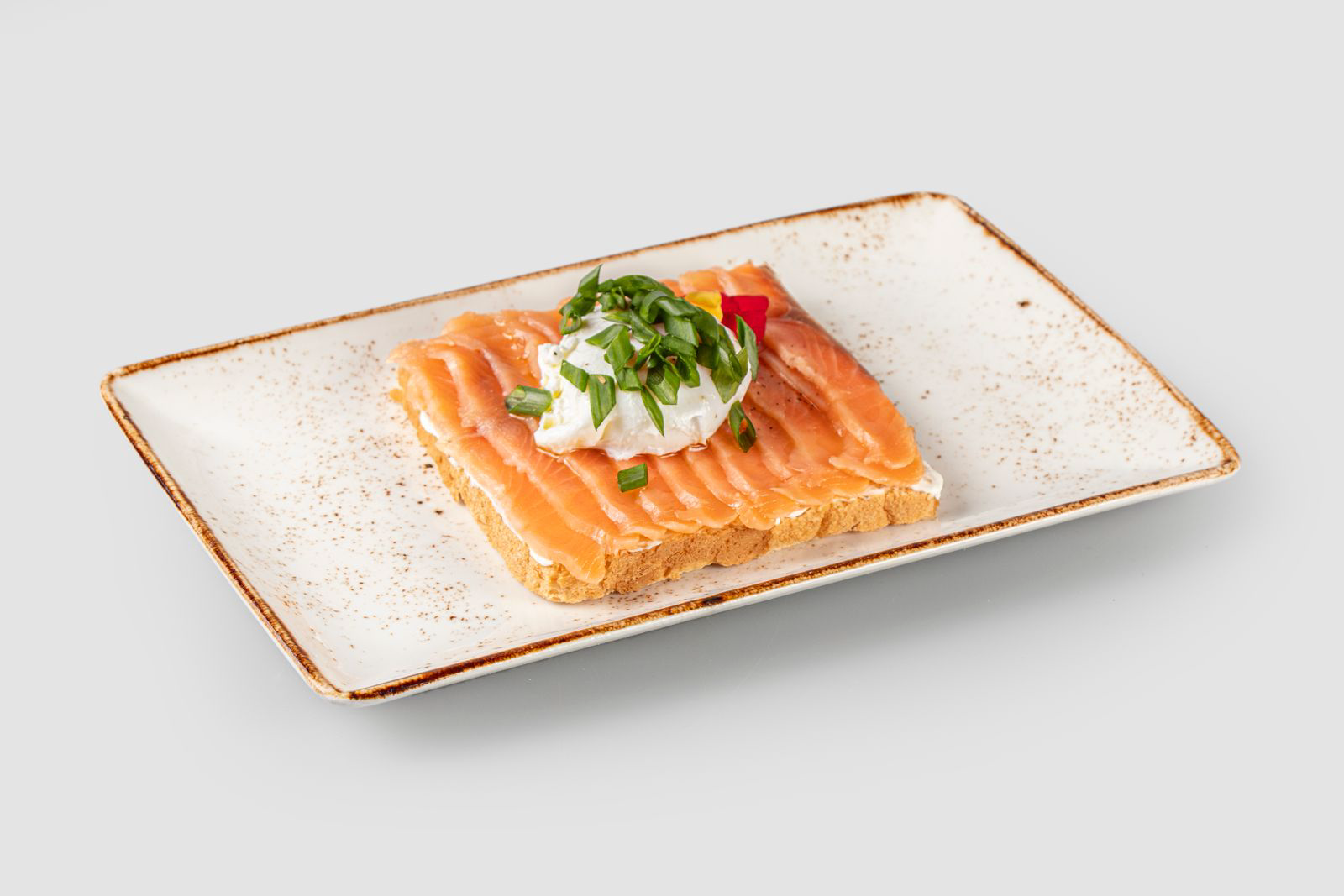 Тост с лососем 
